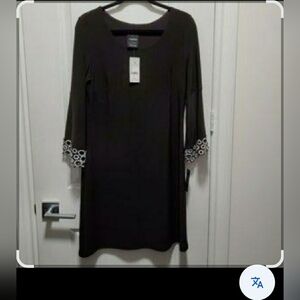 Melanie lyne Cartise Knit bell sleeve a line dress, poly/spandex size 6 …